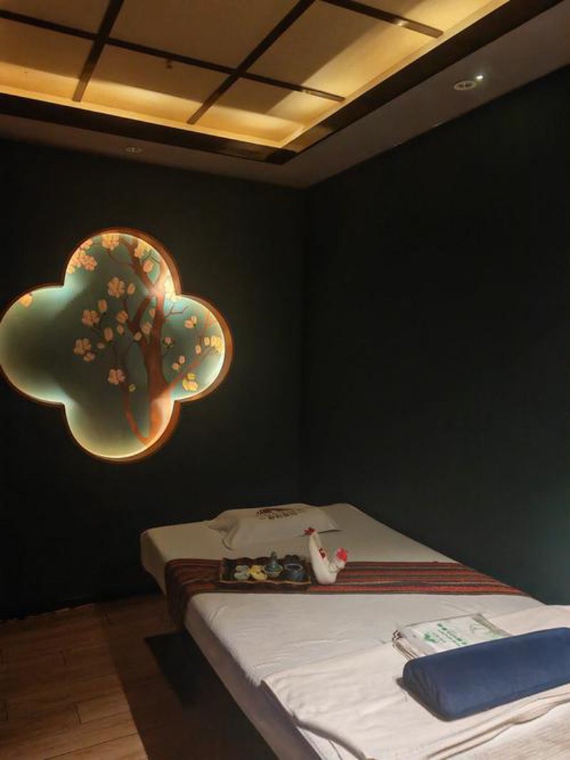 浦东按摩：都市快节奏下的心灵驿站